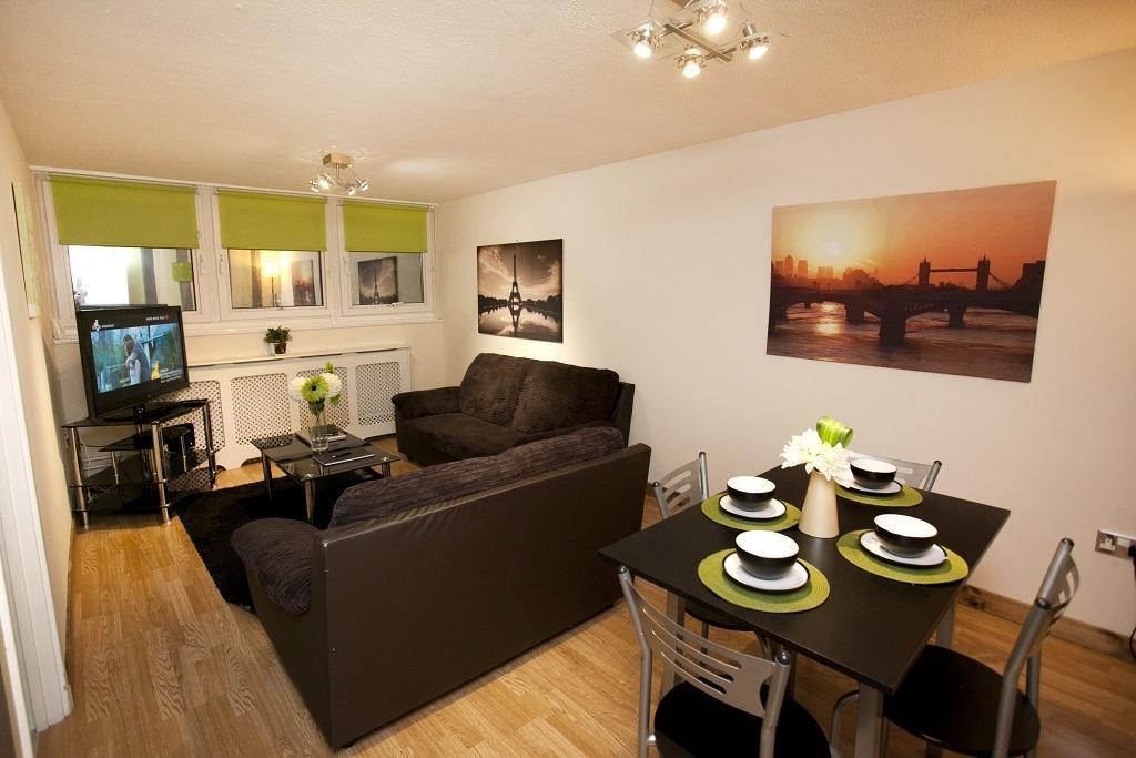 Victoria Centre Apartments In The Victoria Centre Shopping Centre - Nottingham City Centre - 24 Hour Access - Most Central Location, Kitchen - Sunday Check-Out 1Pm - Opposite Hilton By Restaurants & Shops - Outdoor Parking Cars Or Vans Five Pounds A Exterior foto