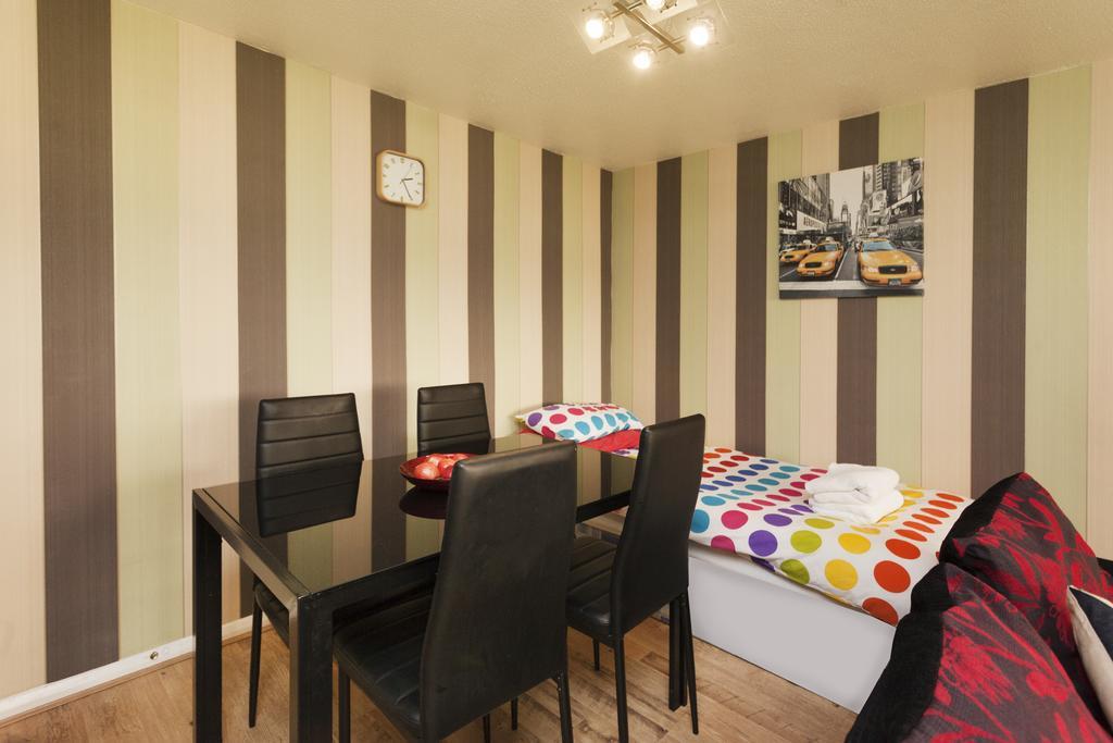 Victoria Centre Apartments In The Victoria Centre Shopping Centre - Nottingham City Centre - 24 Hour Access - Most Central Location, Kitchen - Sunday Check-Out 1Pm - Opposite Hilton By Restaurants & Shops - Outdoor Parking Cars Or Vans Five Pounds A Exterior foto