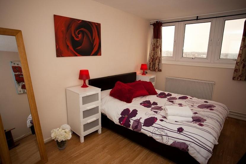 Victoria Centre Apartments In The Victoria Centre Shopping Centre - Nottingham City Centre - 24 Hour Access - Most Central Location, Kitchen - Sunday Check-Out 1Pm - Opposite Hilton By Restaurants & Shops - Outdoor Parking Cars Or Vans Five Pounds A Exterior foto
